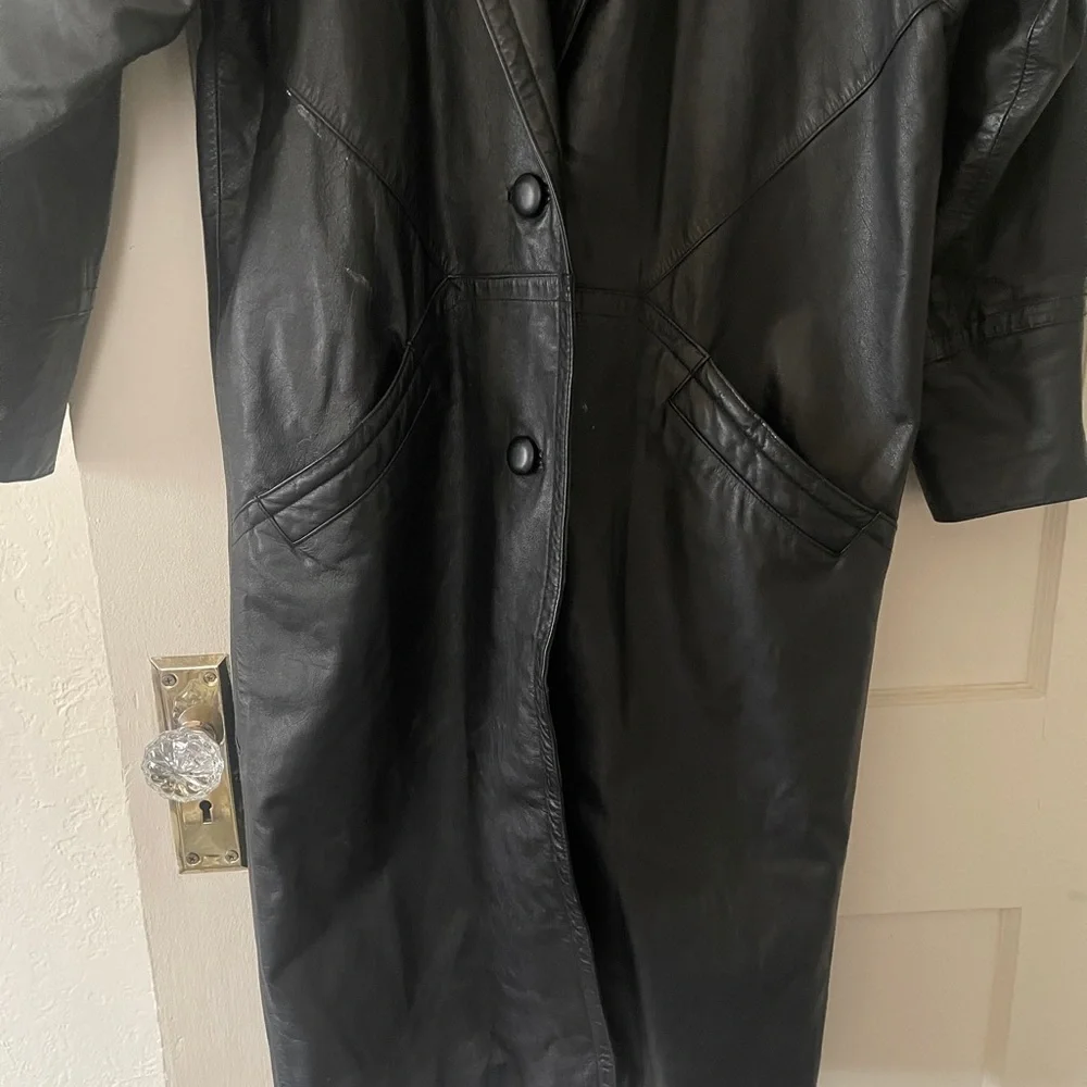 Vintage Black Leather Men's trench coat Gemini leather timeless sleek retro M